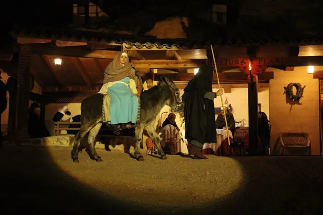 Jos&eacute; y Mar&iacute;a en busca de una posada para pasar la noche en Cabez&oacute;n de Pisuerga | Valladolid Plural