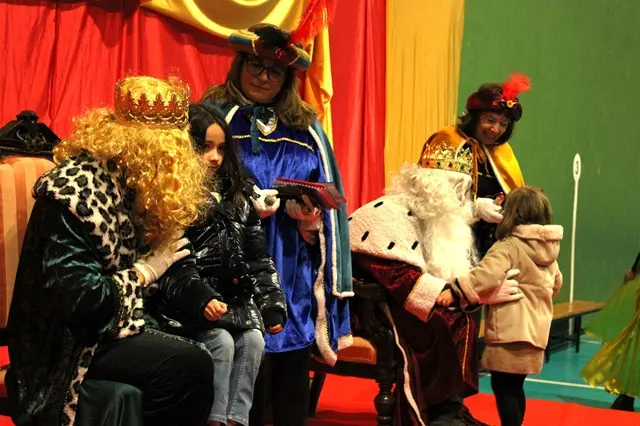 Recepci&oacute;n de los Reyes Magos en Santovenia de Pisuerga | Valladolid Plural