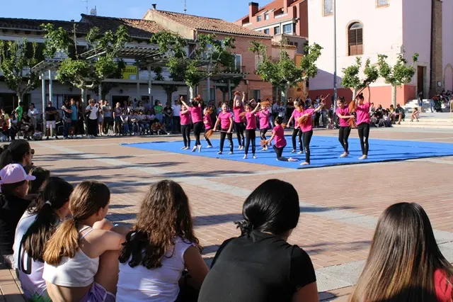 Exhibici&oacute;n de gimnasia r&iacute;tmica durante la Semana Cultural y Deportiva | Valladolid Plural