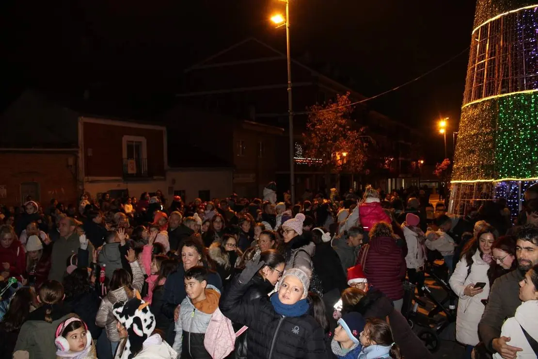 Encendido luces y arbol de Navidad La Cisterniga 2025 (8)