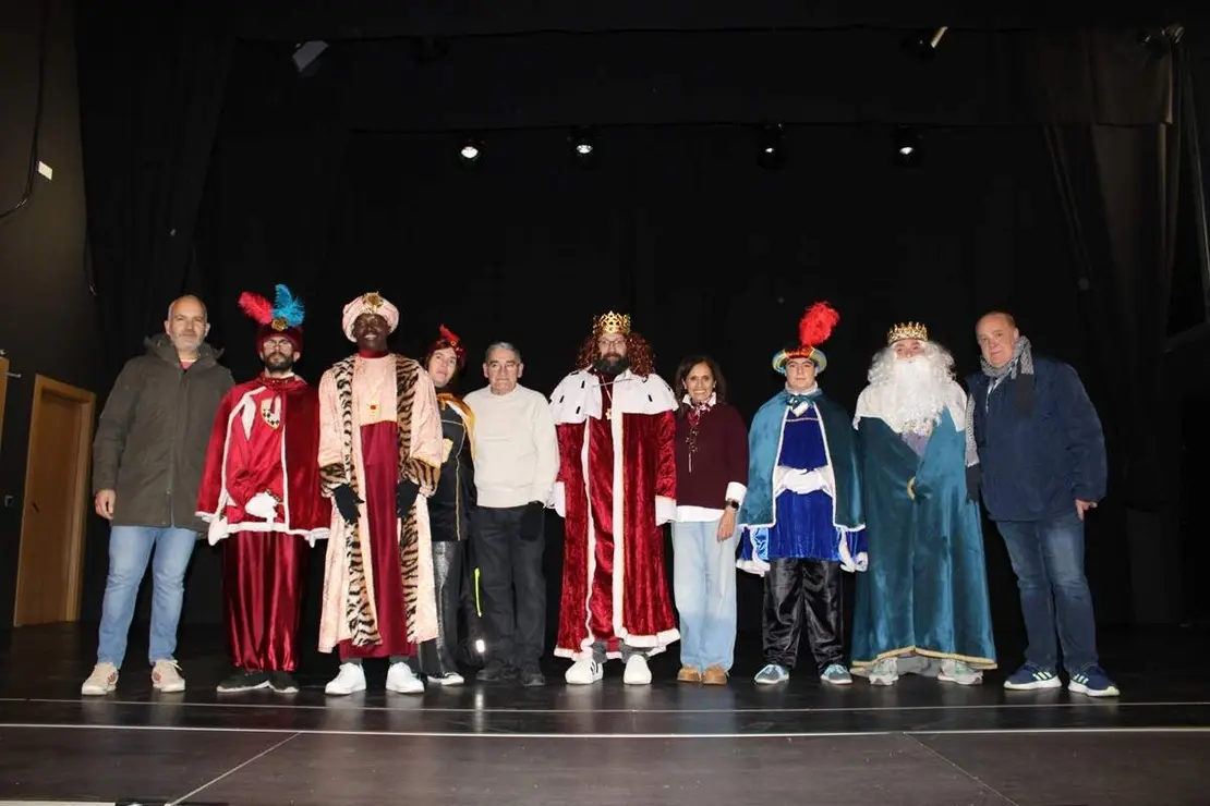 Cabalgata de Reyes Magos Santovenia de Pisuerga 2026 (1)