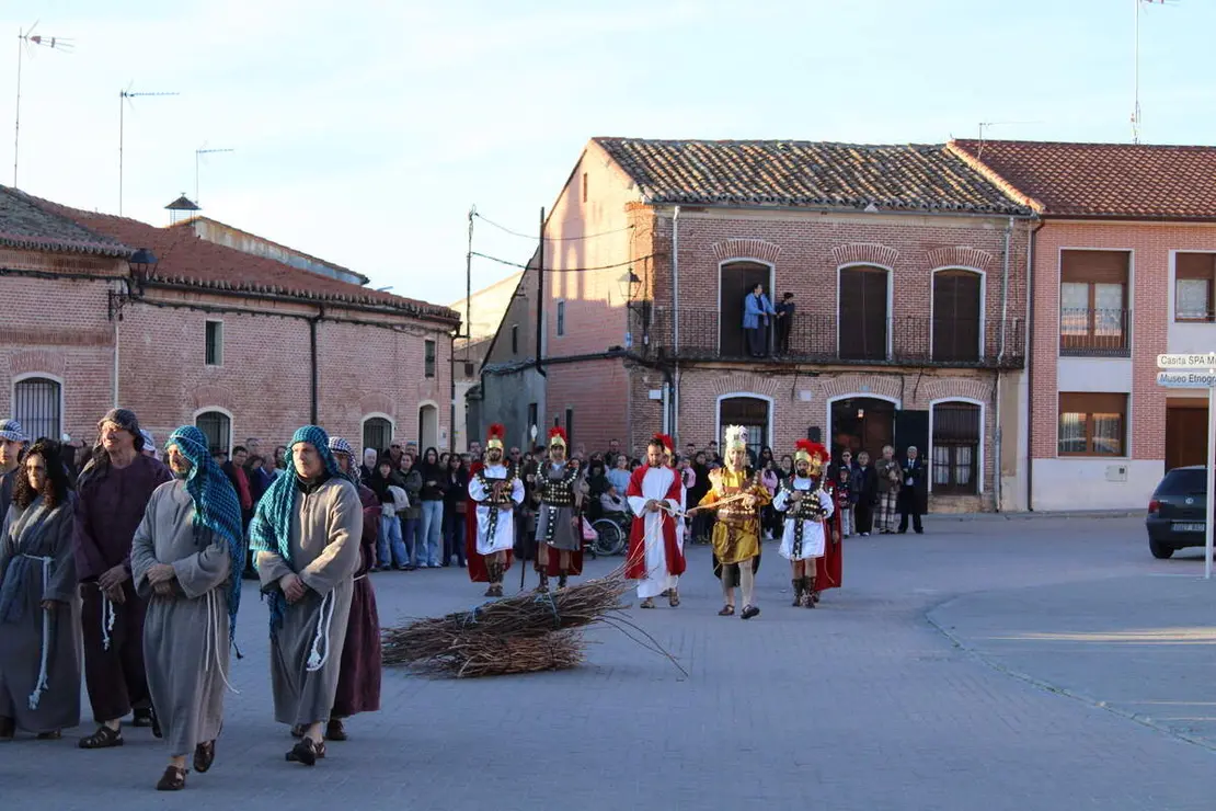 Representacion Viacrucis Juvenil Semana Santa Fresno el Viejo 2026 (3)