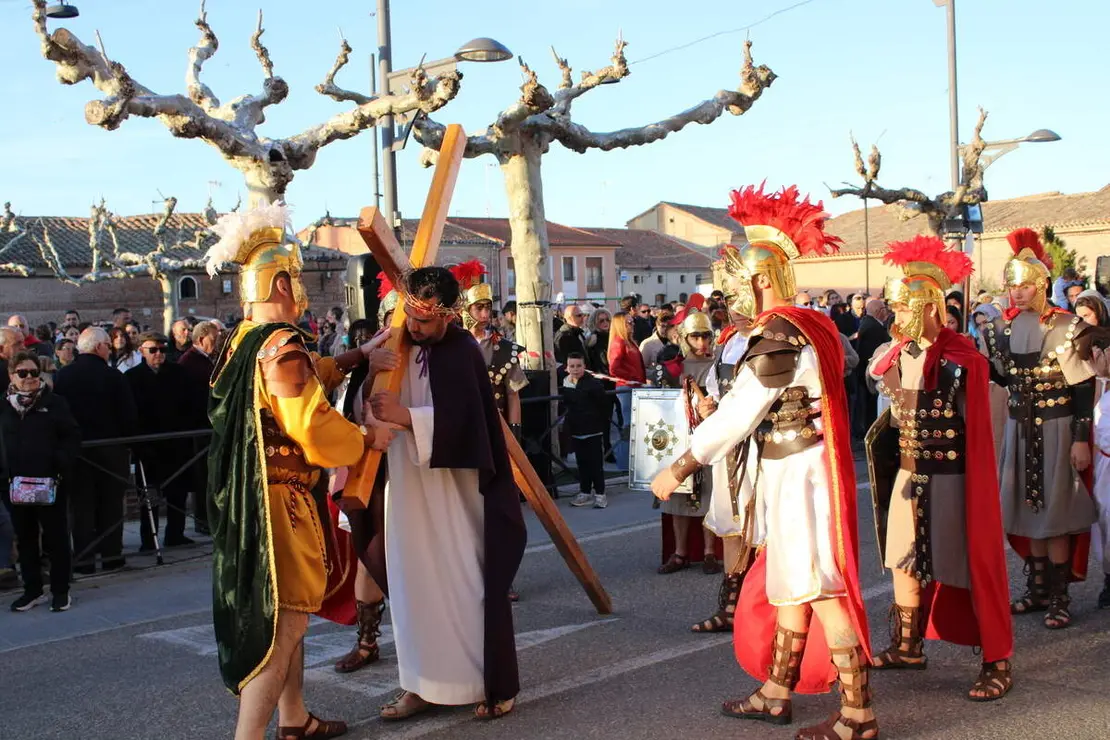 Representacion Viacrucis Juvenil Semana Santa Fresno el Viejo 2026 (8)
