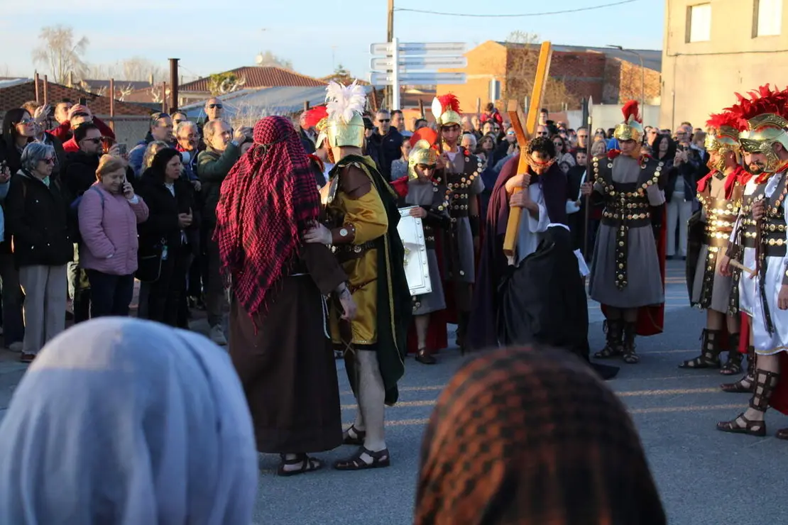 Representacion Viacrucis Juvenil Semana Santa Fresno el Viejo 2026 (12)