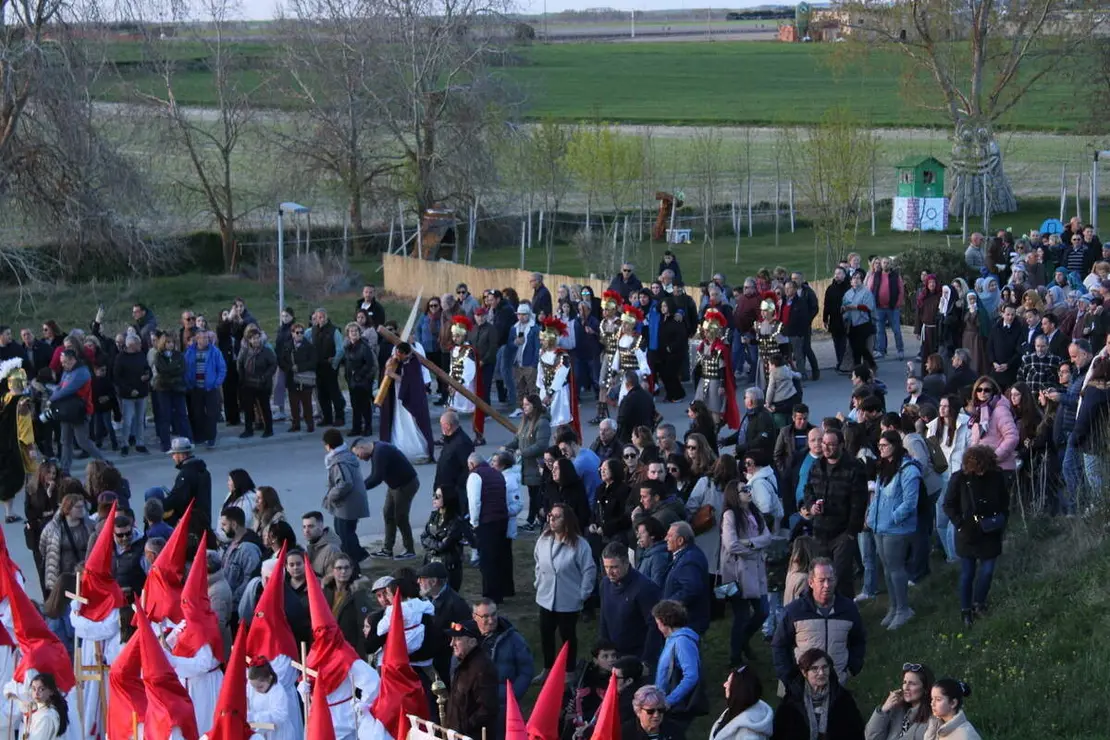 Representacion Viacrucis Juvenil Semana Santa Fresno el Viejo 2026 (14)
