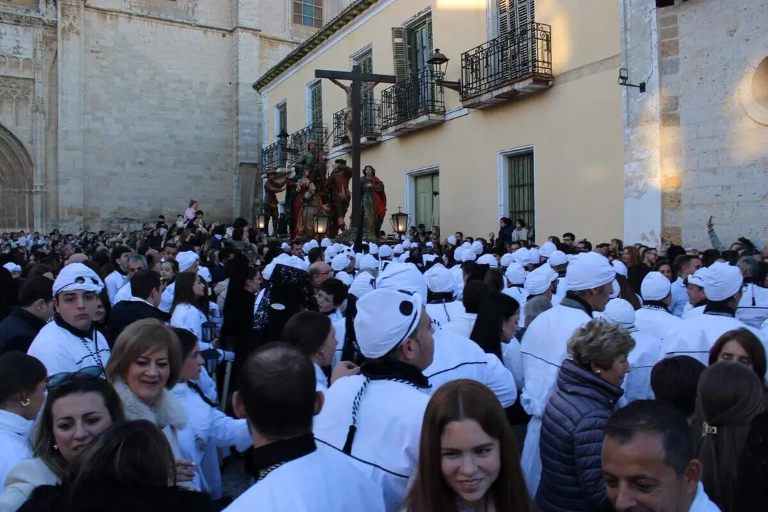 Salida de los Pasos Grandes y procesion del Viernes Santo Semana Santa Medina de Rioseco 2026 (2)