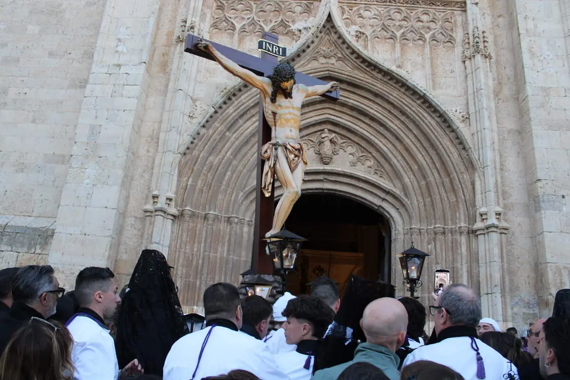 Salida de los Pasos Grandes y procesion del Viernes Santo Semana Santa Medina de Rioseco 2026 (6)