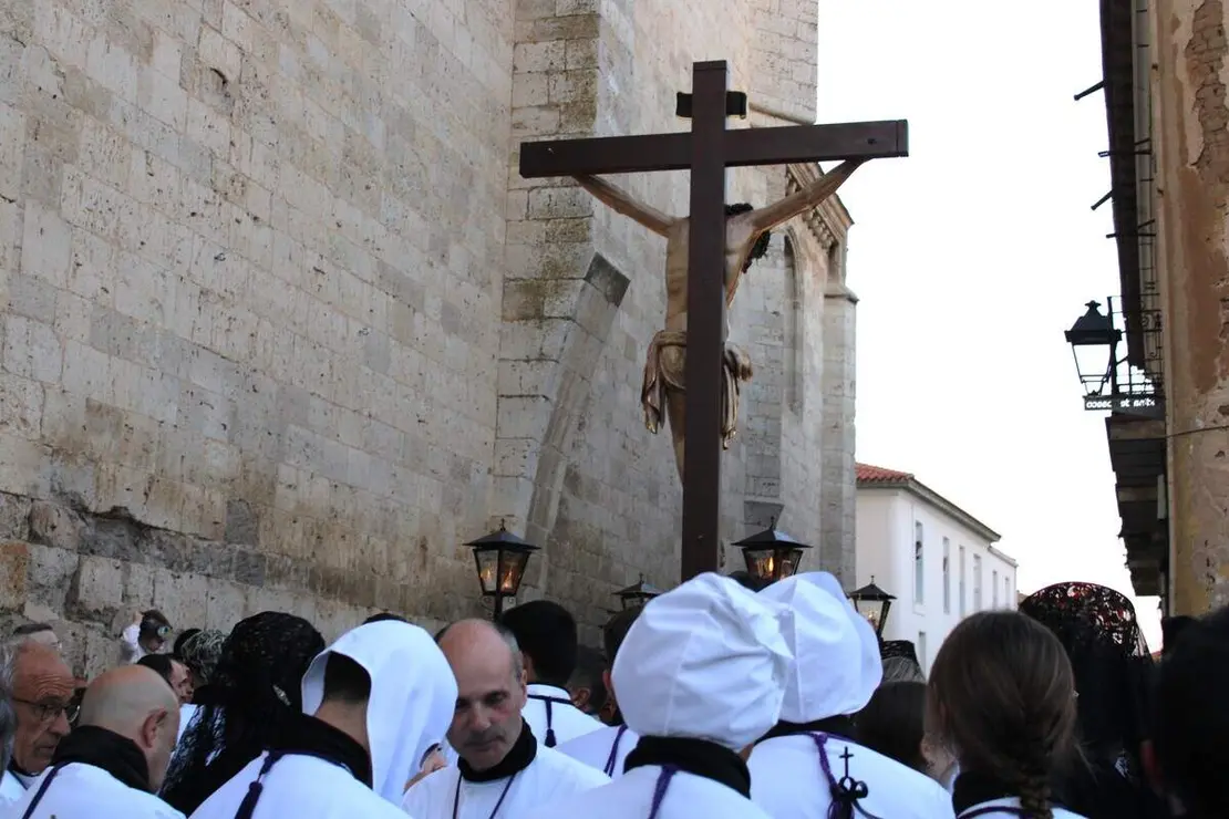 Salida de los Pasos Grandes y procesion del Viernes Santo Semana Santa Medina de Rioseco 2026 (7)