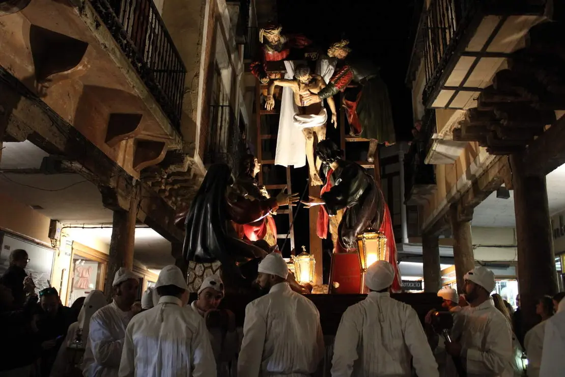 Salida de los Pasos Grandes y procesion del Viernes Santo Semana Santa Medina de Rioseco 2026 (18)