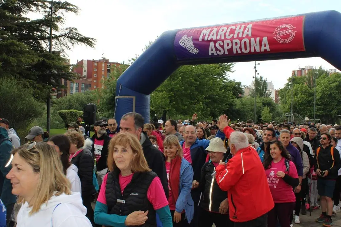 Salida de la Marcha Asprona Valladolid 2026 (5)