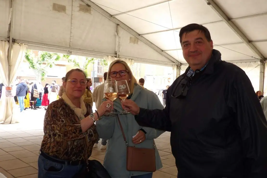 Celebracion Fiesta de la Primavera vinos y folclore Santovenia de Pisuerga 2026 (4)