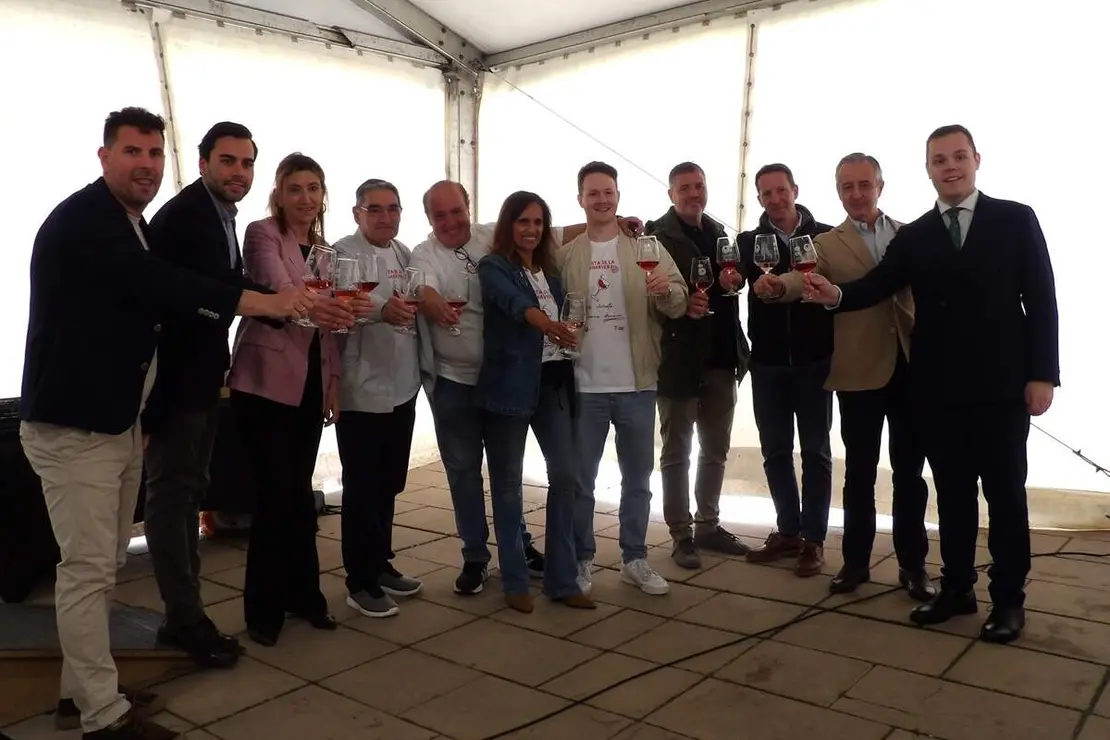 Celebracion Fiesta de la Primavera vinos y folclore Santovenia de Pisuerga 2026 (12)