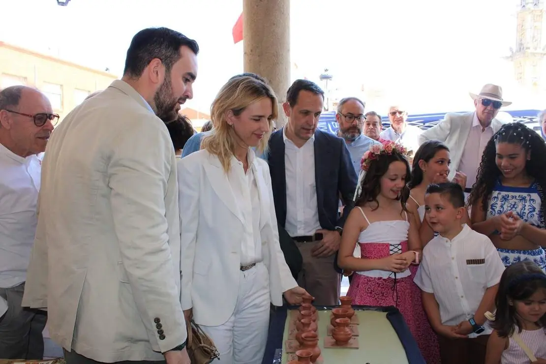 Inauguracion y pregon Mercado Comarcal y Feria Agroalimentaria Villalon de Campos 2026 (6)