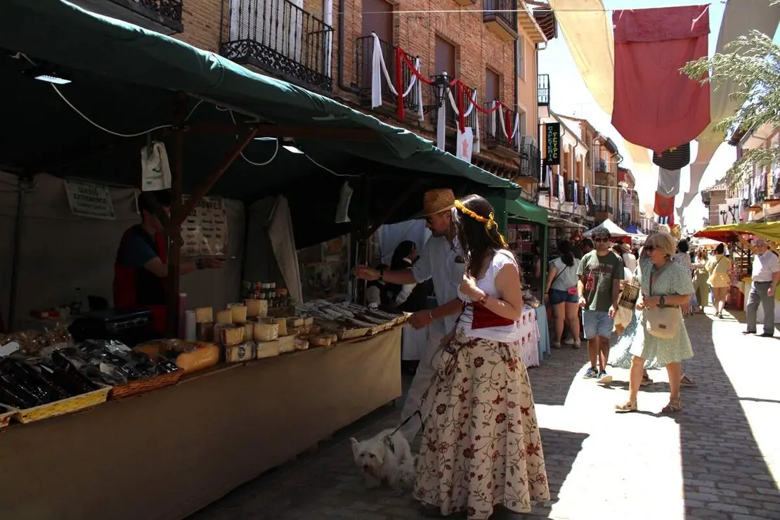 Inauguracion y pregon Mercado Comarcal y Feria Agroalimentaria Villalon de Campos 2026 (13)