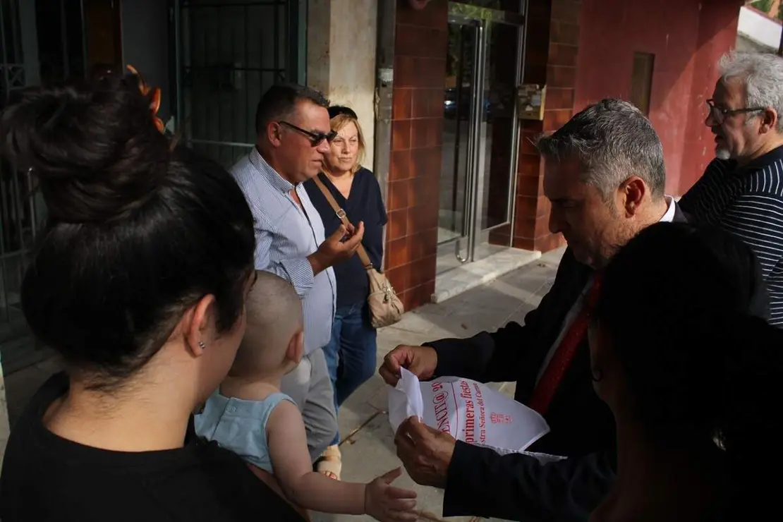 Entrega del panuelo y proclamacion de Quintos y Quintas Fiestas de La Cisterniga 2026 (1)