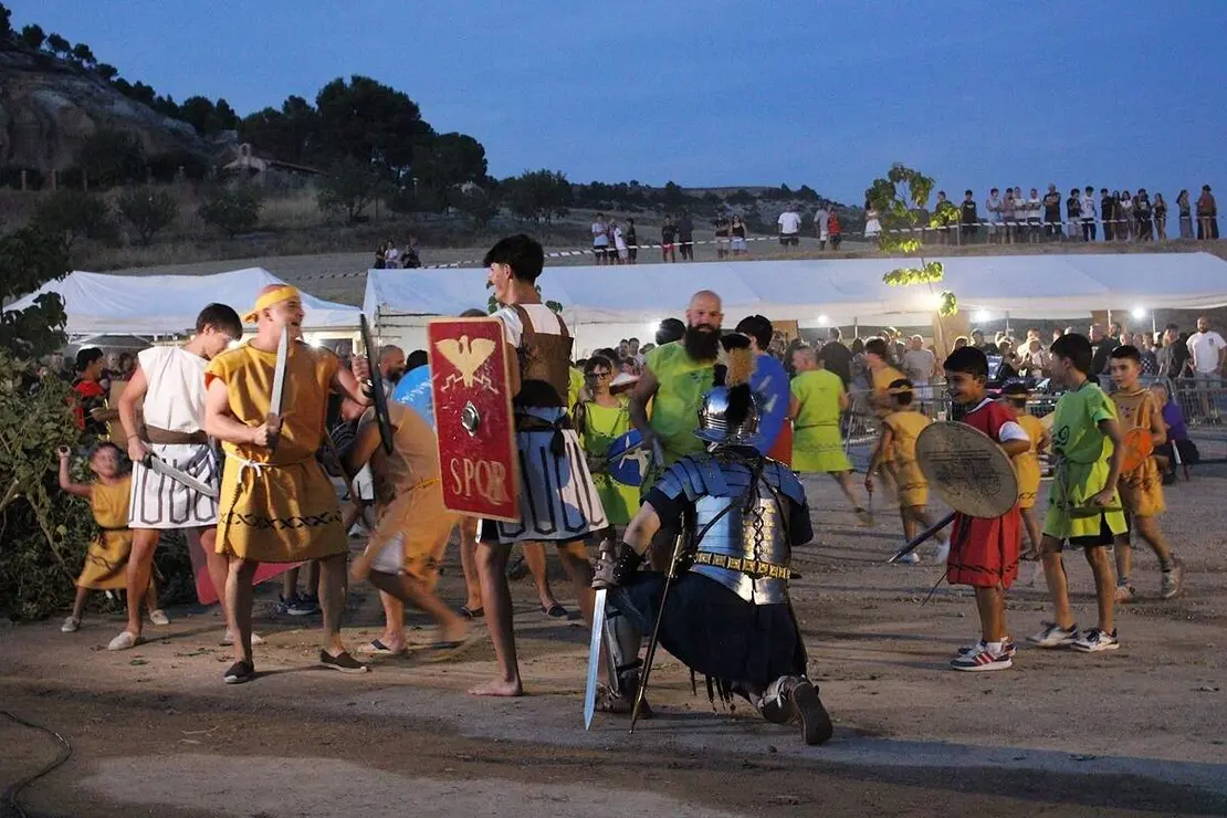 Recreacion nocturna Fiesta Vaccea Lugnasac Cabezon de Pisuerga 2026 (8)