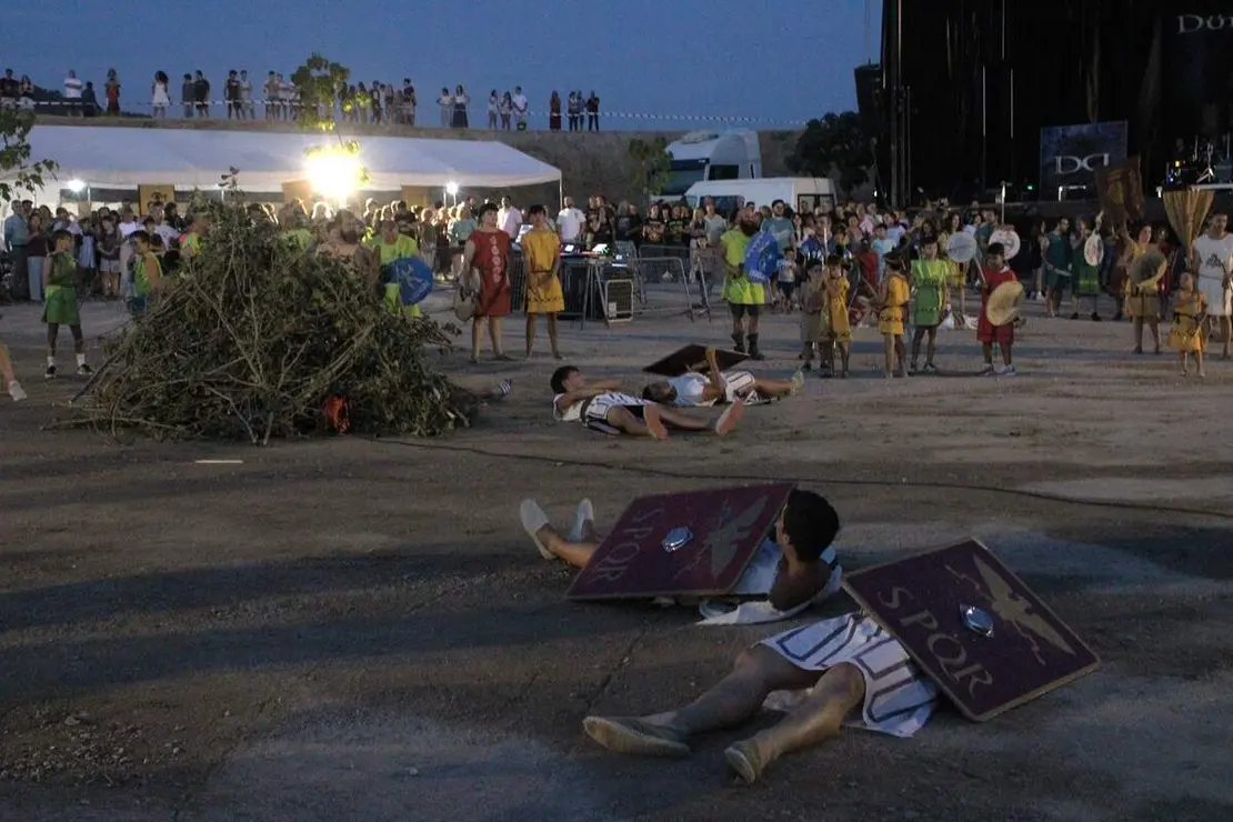 Recreacion nocturna Fiesta Vaccea Lugnasac Cabezon de Pisuerga 2026 (10)
