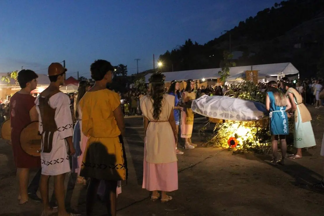 Recreacion nocturna Fiesta Vaccea Lugnasac Cabezon de Pisuerga 2026 (12)