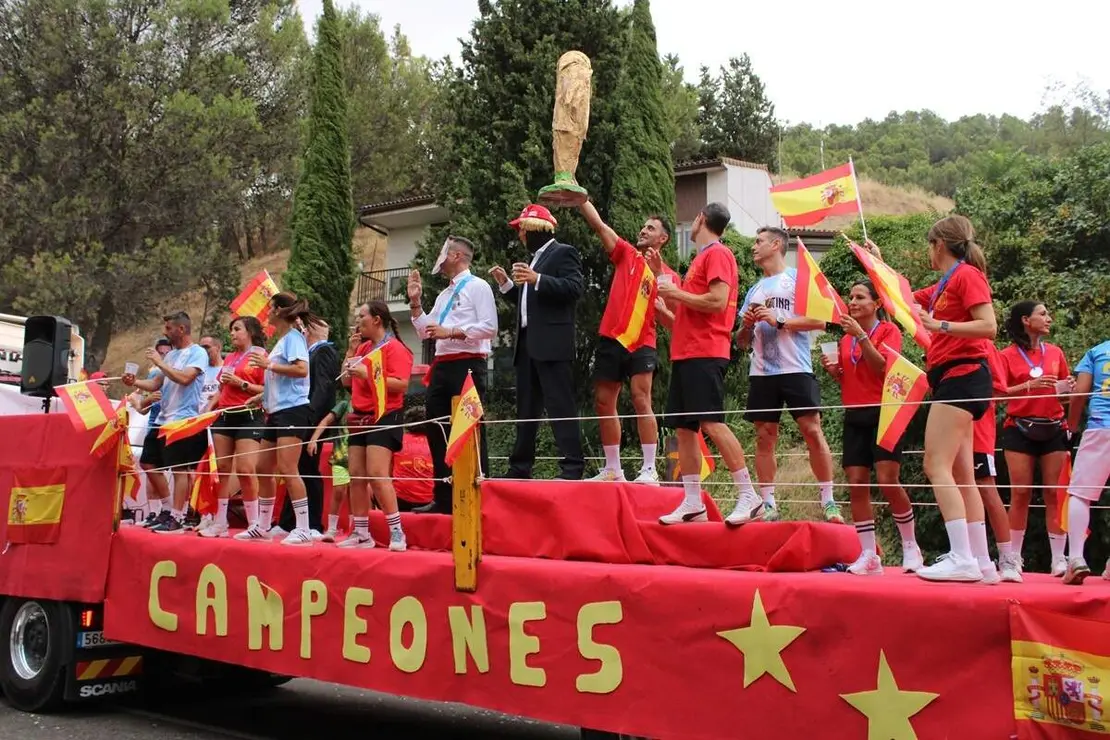 Desfile de disfraces inicio Fiestas San Roque Cabezon de Pisuerga 2026 (14)