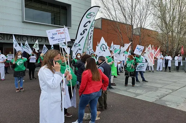 Concentraci&oacute;n de los sanitarios en Valladolid | Fuente: CSIF Castilla y Le&oacute;n