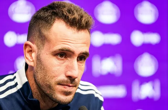 Kiko Olivas comparece ante los medios de comunicaci&oacute;n | Fuente: Real Valladolid