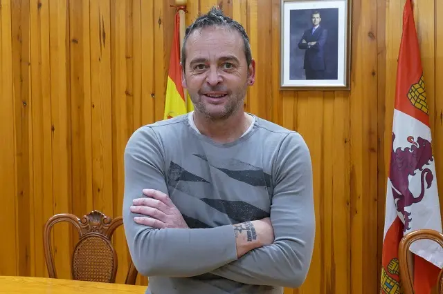 Juan Antonio Esteban, alcalde de Portillo durante la entrevista con este peri&oacute;dico | Valladolid Plural