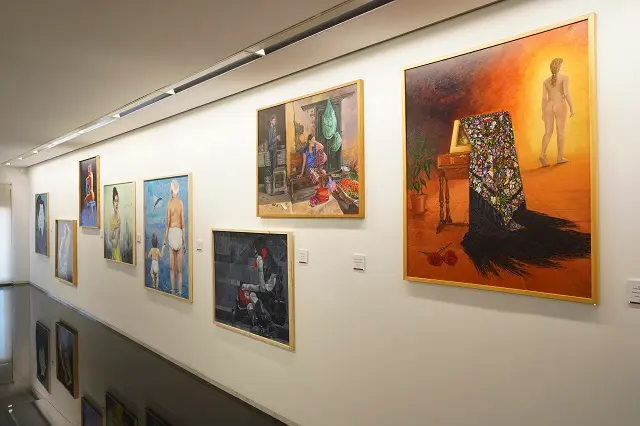 Valladolid. 8/2/2022. Exposici&oacute;n en la sala de exposiciones del Teatro Zorriilla del Primer Cerrtamen de Pintura de la Provincia de Valladolid de la Uni&oacute;n Art&iacute;stica Vallisoletana (UAV(.
FOT/DPV/Miguel &Aacute;ngel Santos