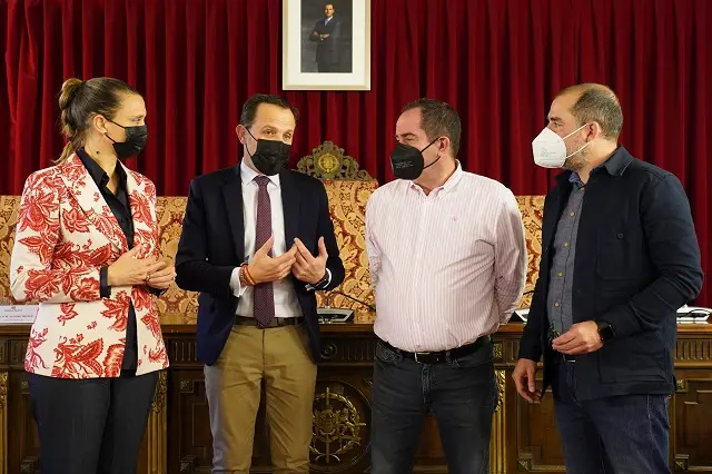 Valladolid. 4/4/2022. Palacio de Pimentel El presidente de la Diputaci&oacute;n de Valladolid y los representantes de los agentes sociales ampl&iacute;an el III Acuerdo del Di&aacute;logo Social de la provincia de Valladolid.
FOTO/DPV/Miguel &Aacute;ngel Santos