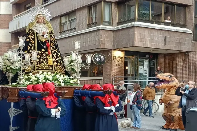 Fuente: @elliisnotonfire