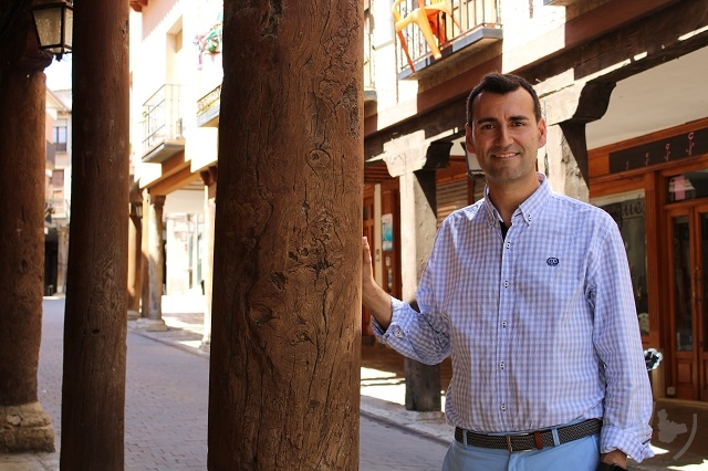 El alcalde de Medina de Rioseco, David Esteban, en plena R&uacute;a Mayor | Valladolid Plural