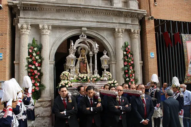 Salida de la Virgen de San Lorenzo, patrona de Valladolid | Valladolid Plural