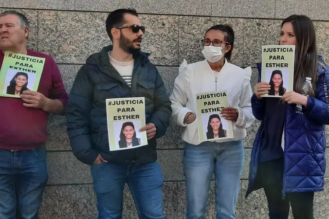 Amigos y familiares de Esther L&oacute;pez piden justicia por su desaparici&oacute;n y muerte | Valladolid Plural