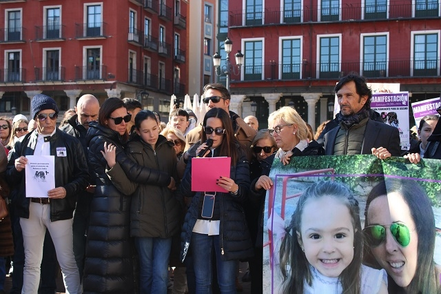 La familia de Paloma e India presiden la concentraci&oacute;n de este domingo | Valladolid Plural