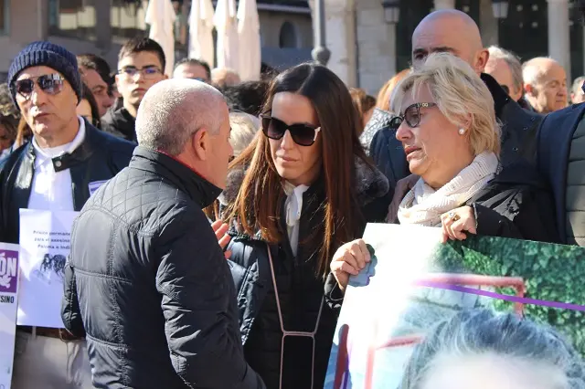 El padre de Esther L&oacute;pez acompa&ntilde;a a los familiares de Paloma e India | Valladolid Plural