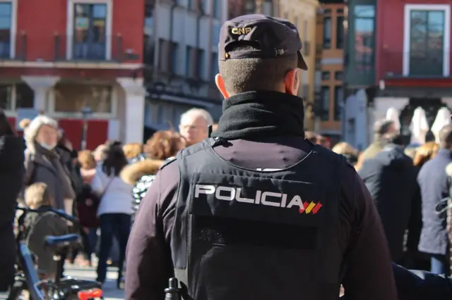 Agente de la Polic&iacute;a Nacional | Valladolid Plural