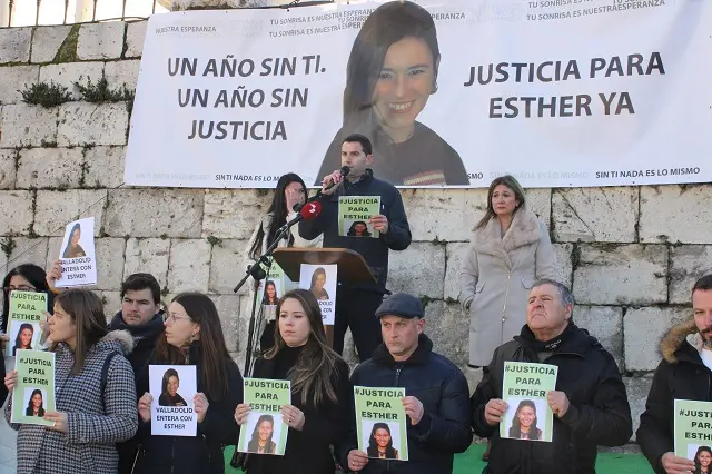 Concentraci&oacute;n en recuerdo de Esther L&oacute;pez en Valladolid | Valladolid Plural