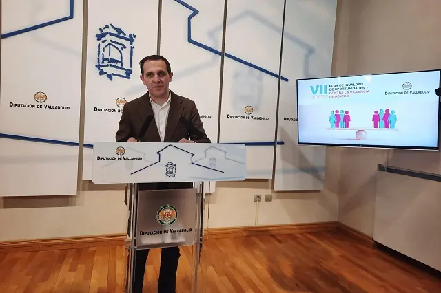Conrado &Iacute;scar presenta el VII Plan de Igualdad de Oportunidades y Contra la Violencia de G&eacute;nero | Valladolid Plural