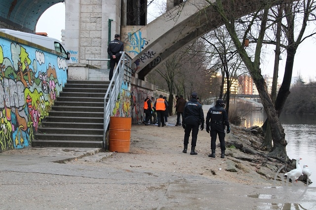 Recuperaci&oacute;n del cad&aacute;ver en el rio Pisuerga | Valladolid Plural