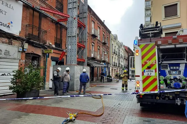 Intervenci&oacute;n de los Bomberos en la calle Manter&iacute;a | Valladolid Plural