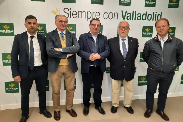 Presentaci&oacute;n del acuerdo de colaboraci&oacute;n entre Caja Rural y la Federaci&oacute;n Regional de H&iacute;pica | Valladolid Plural