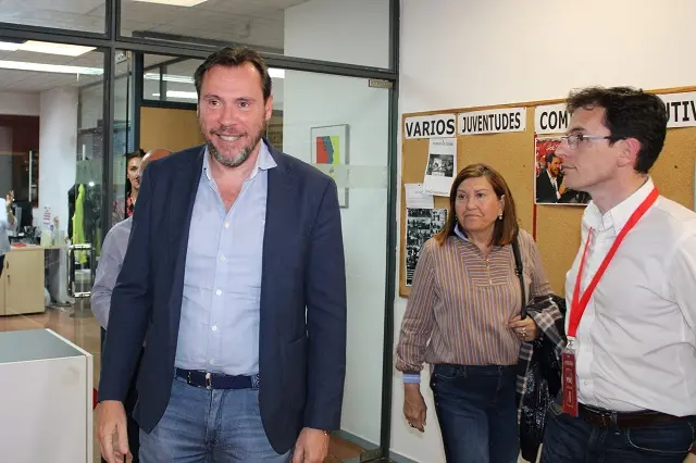 &Oacute;scar Puente, en la noche electoral en la sede del PSOE | Valladolid Plural
