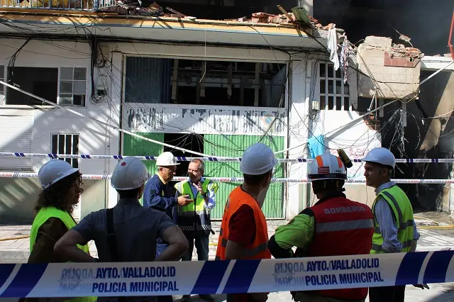 Visita del concejal y t&eacute;cnicos de Urbanismo al edificio siniestrado en la calle Goya | Valladolid Plural