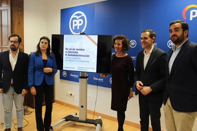 El presidente del PP Valladolid y parlamentarios hacen balance de la investidura de S&aacute;nchez | Valladolid Plural