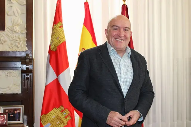 Jesús Julio Carnero, alcalde de Valladolid, durante la entrevista | Valladolid Plural