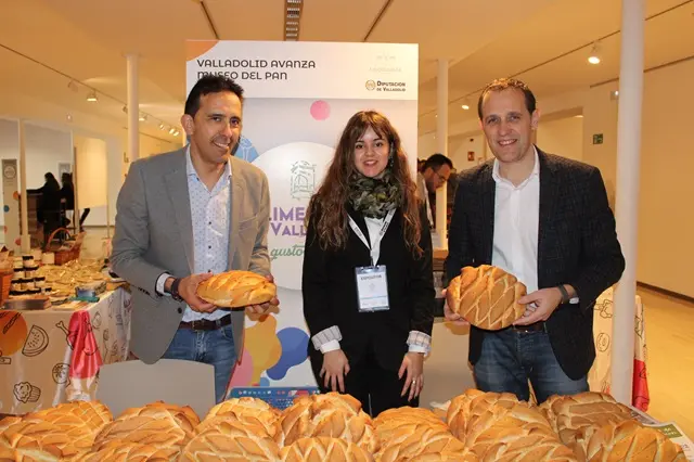 Visita del presidente provincial Conrado &Iacute;scar a la IV Feria Alimentos de Valladolid | Valladolid Plural