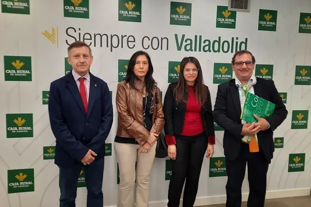 Acuerdo de colaboraci&oacute;n entre Caja Rural de Zamora y el Colegio de Veterinarios | Valladolid Plural