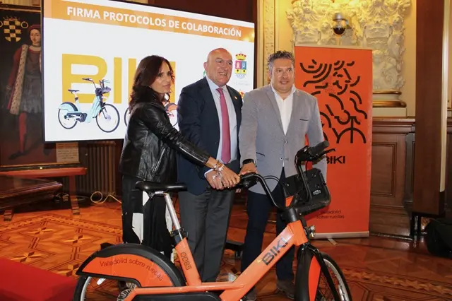 Firma protocolo de adhesi&oacute;n de Santovenia y La Cist&eacute;rniga a BIKI | Valladolid Plural