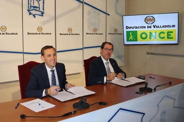 Firma del convenio entre la Diputaci&oacute;n Provincial y la ONCE | Valladolid Plural