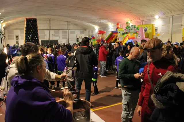 Fiesta de bienvenida a la Navidad en Zarat&aacute;n | Valladolid Plural