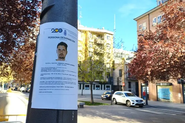 Cartel del desaparecido junto al Hotel Olid | Valladolid Plural
